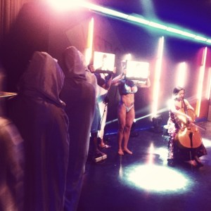 "Viktige vide ligegyldig info" jingle at Natholdet, Danish Tv2 